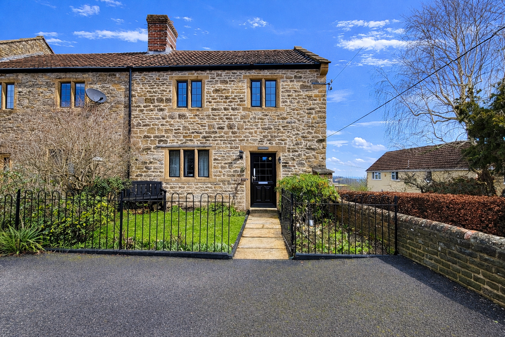 Property photo 1 of 30 Photo 32