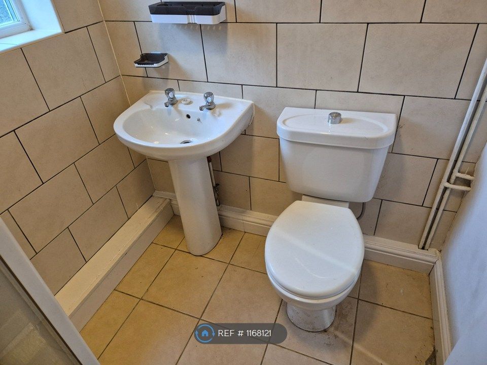 Property photo 2 of 12