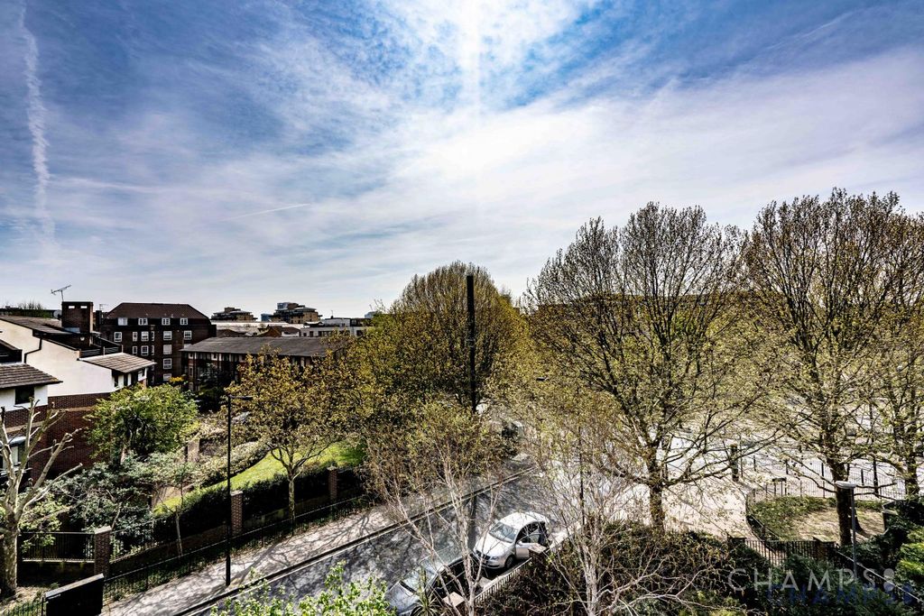 Property photo 2 of 6 Gallery