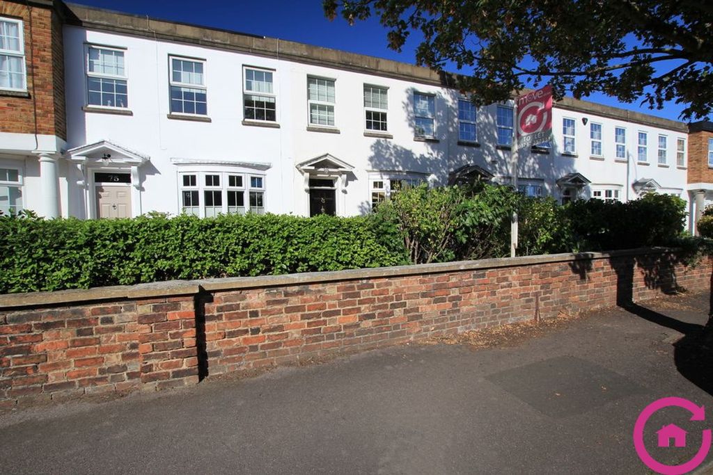 Property photo 1 of 7 Photo 9