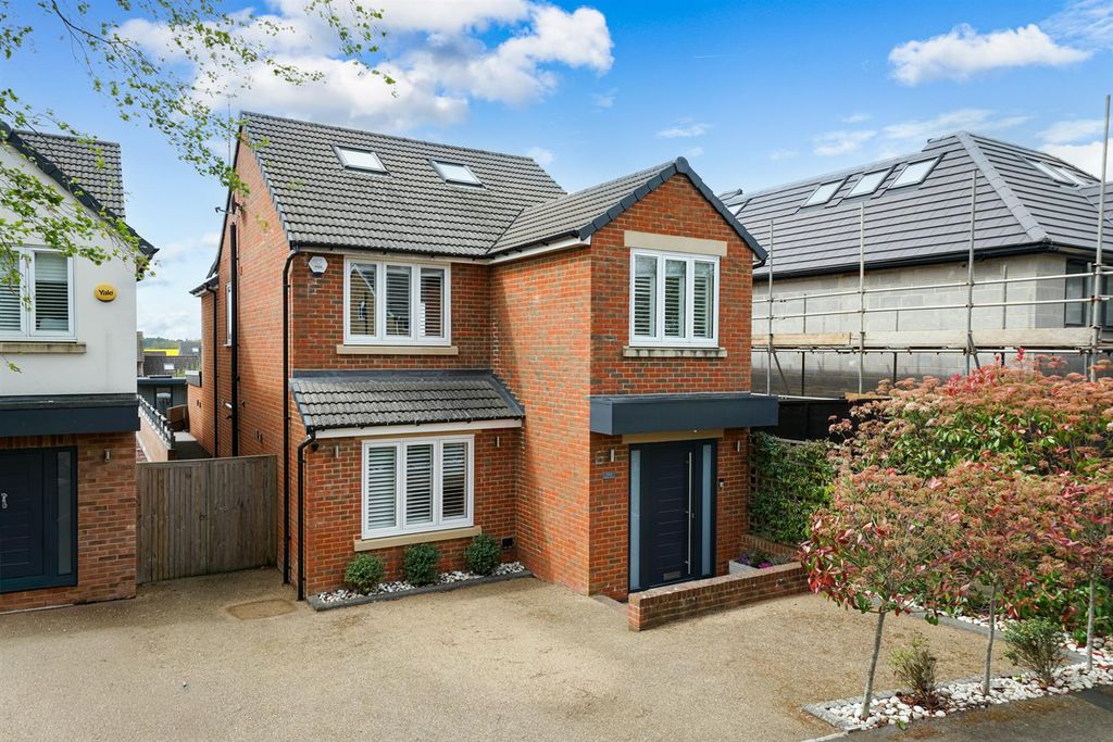 Property photo 1 of 37 35A-Rowlatt-Drive-11.Jpg