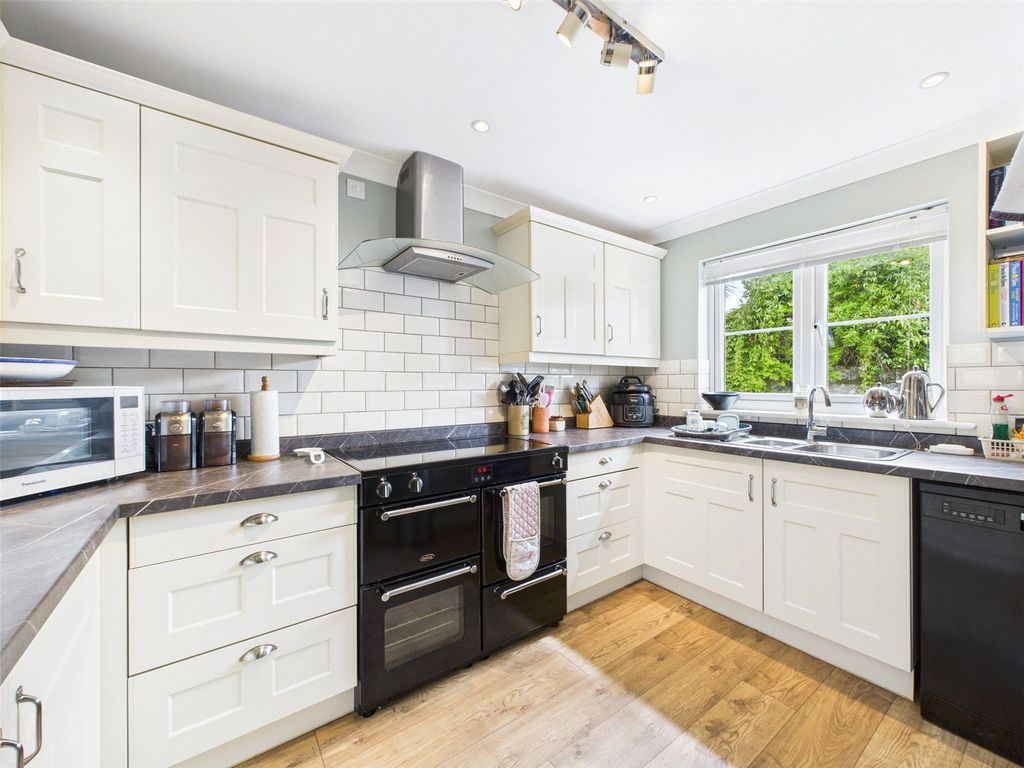 Property photo 2 of 12 Picture No. 05