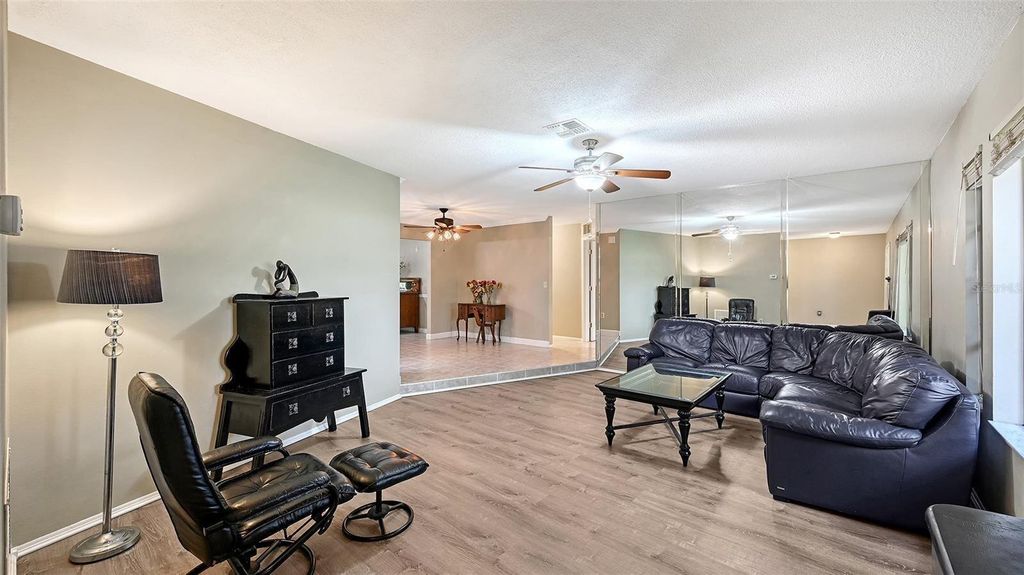 Property photo 3 of 19 <Alttext/>