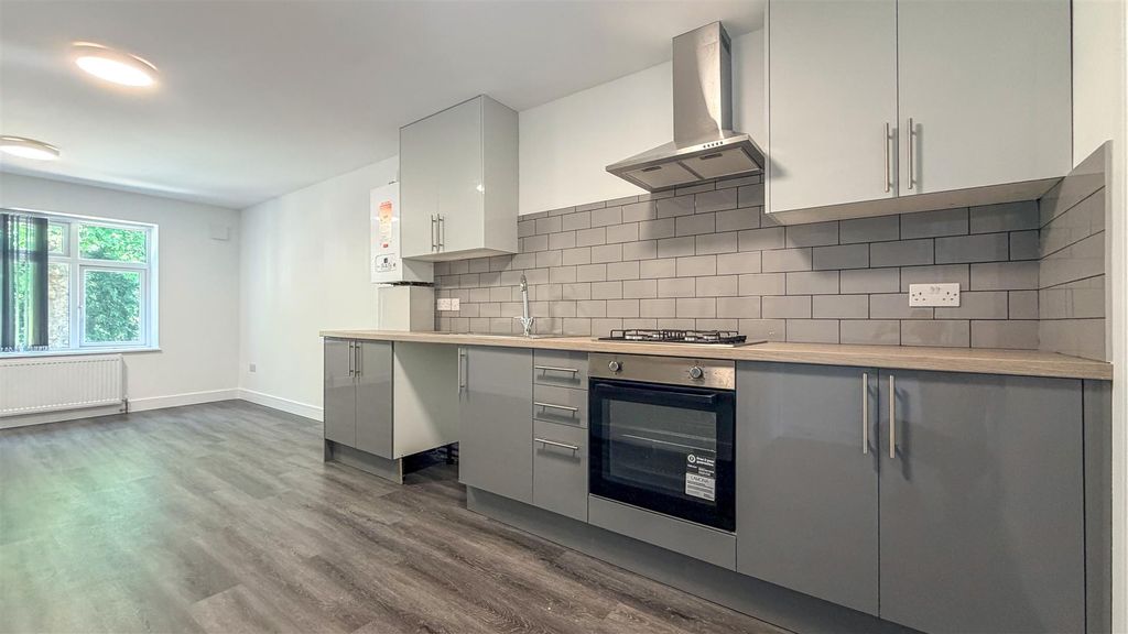 Property photo 2 of 10 4.Jpg