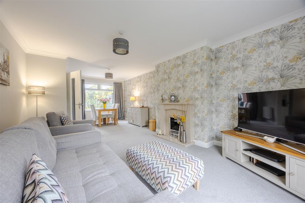 Property photo 2 of 20 Lounge Diner