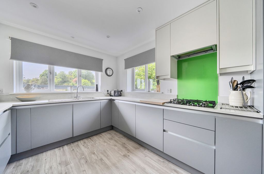 Property photo 3 of 21 1459266-9-6A14B4A...