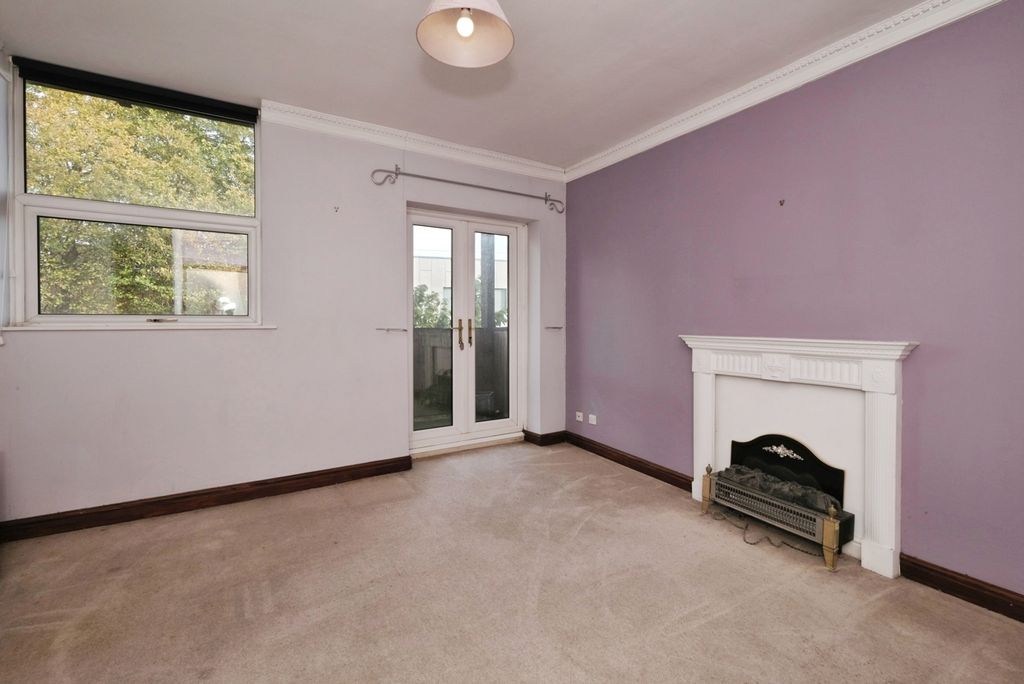 Property photo 3 of 16 Photo