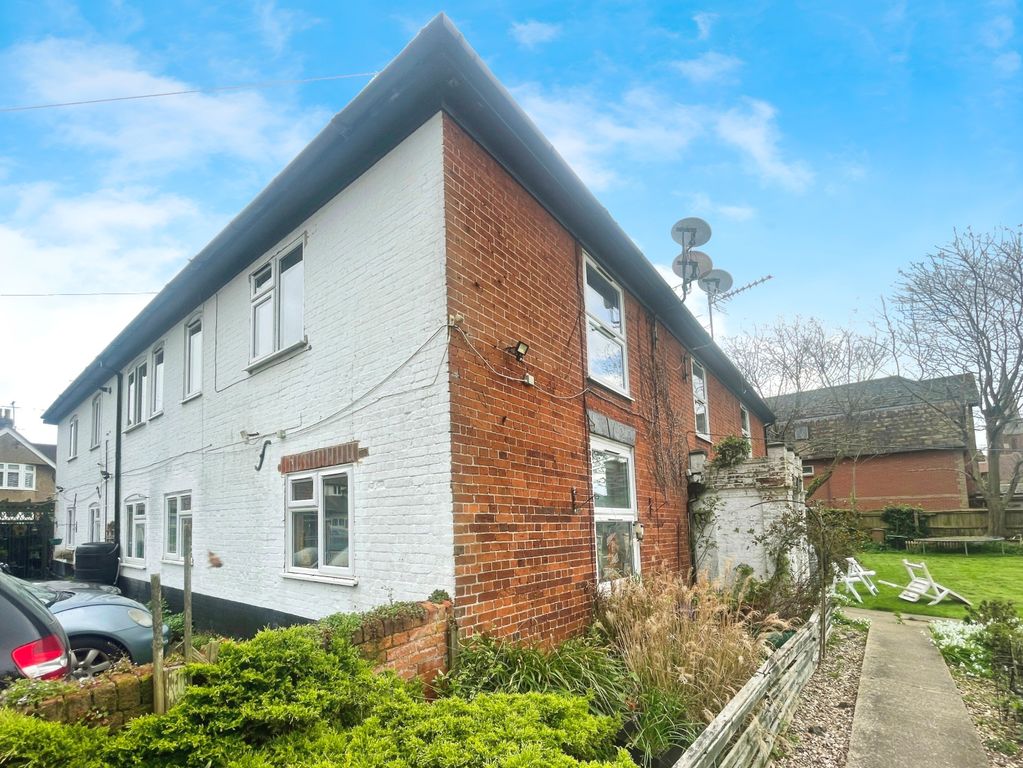 Property photo 1 of 5