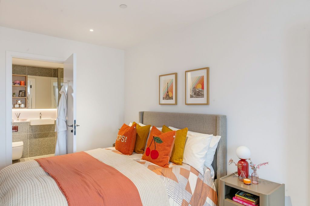Vertus, Charter Street, London E22 photo 5