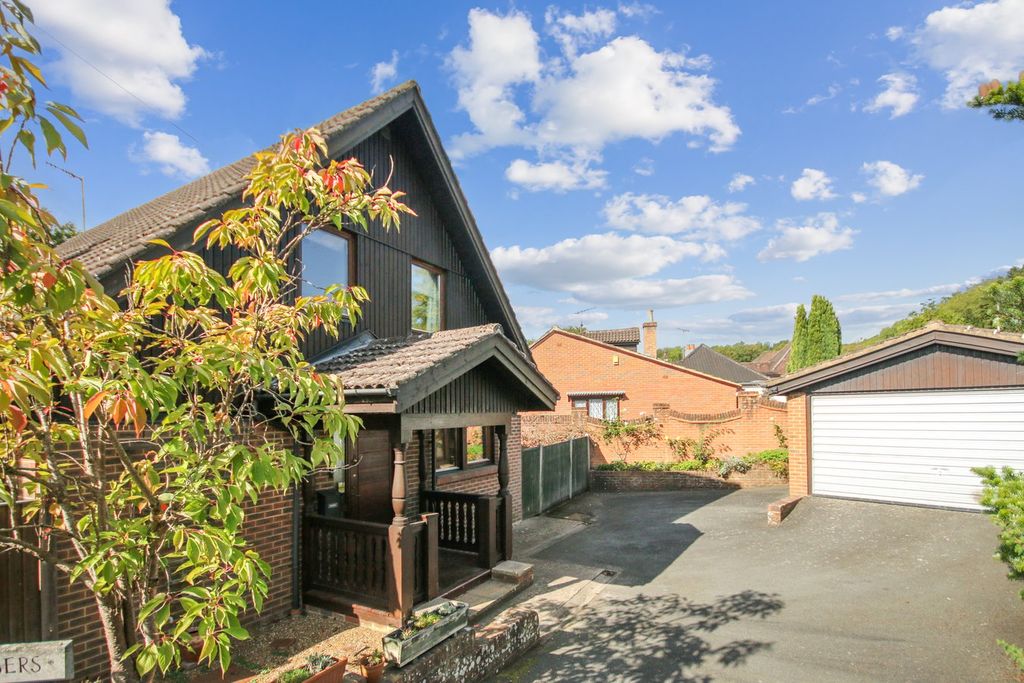 Property photo 1 of 15