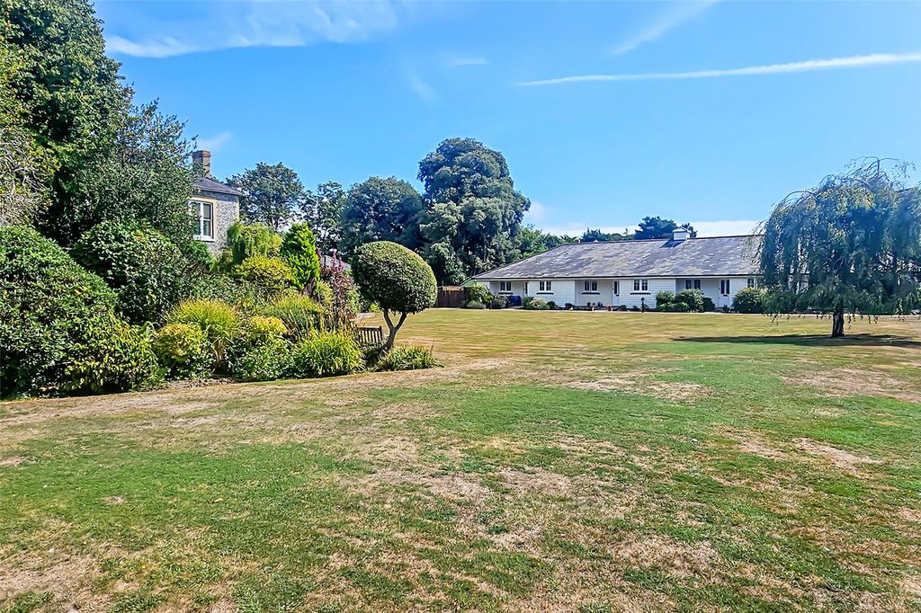 Property photo 2 of 16 Picture No. 20