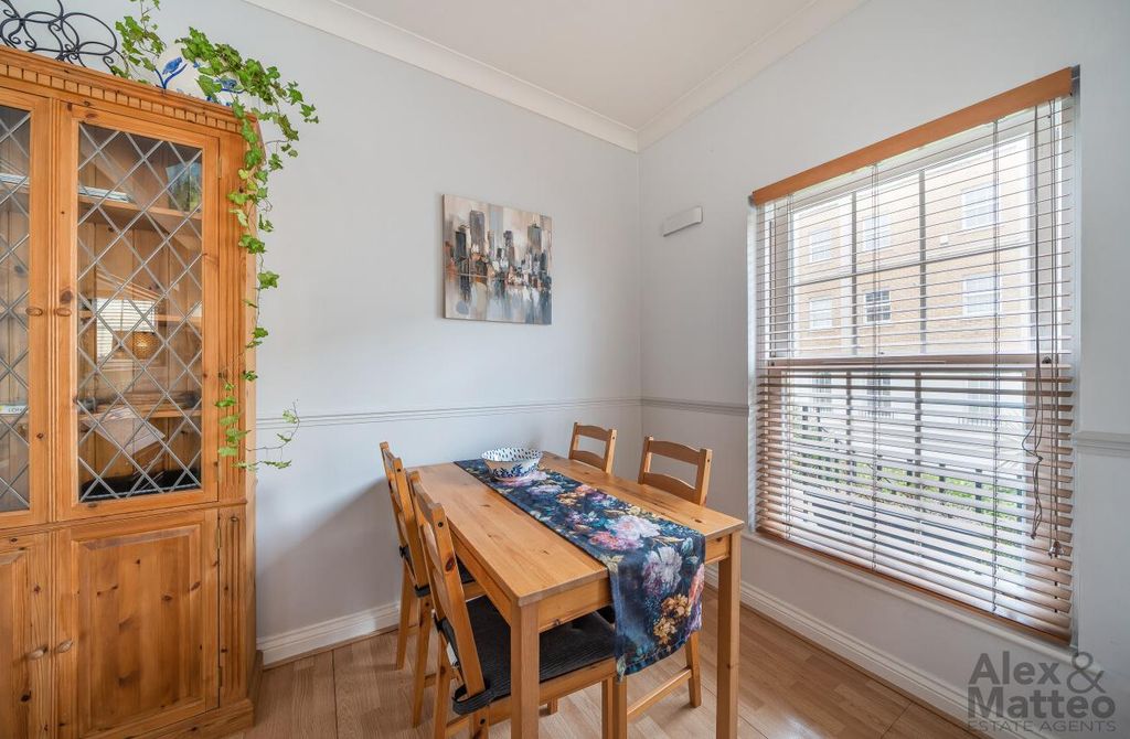 Property photo 3 of 10 1.Jpg