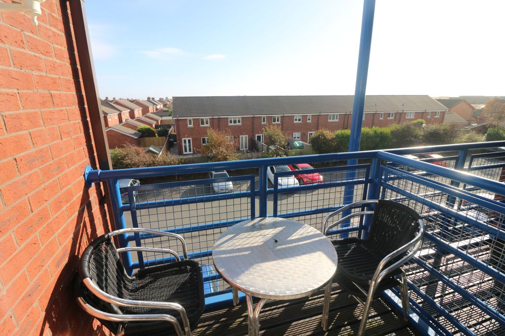 Property photo 2 of 9