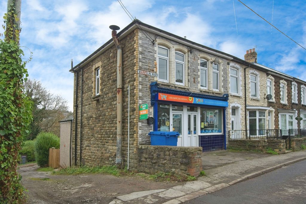 Property photo 1 of 15