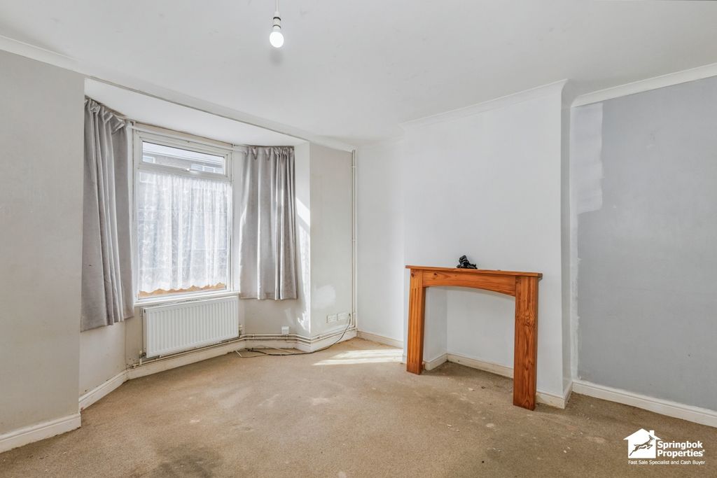 Property photo 2 of 15 Image 2