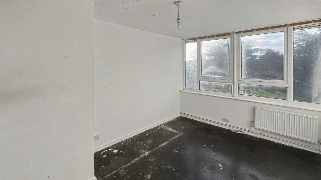 Property photo 3 of 13 11 Heath House, Main Road, Sidcup, Da14 6Nj