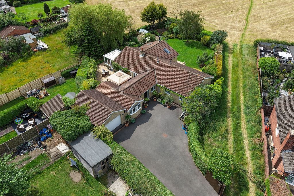 Property photo 1 of 51