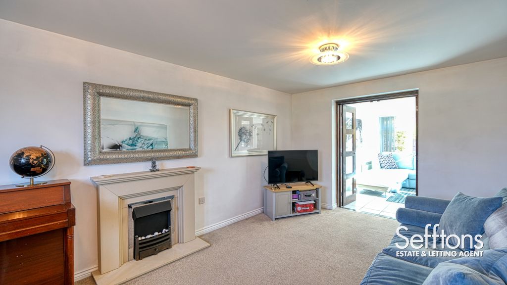 Property photo 2 of 29 Dscf8146_129