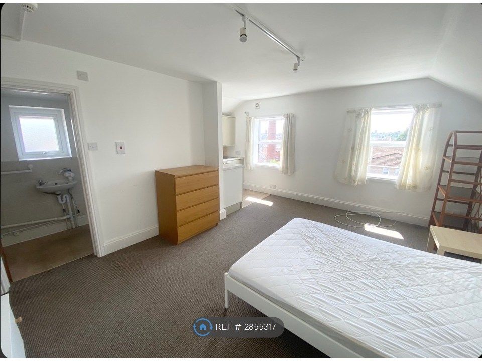 Property photo 3 of 7