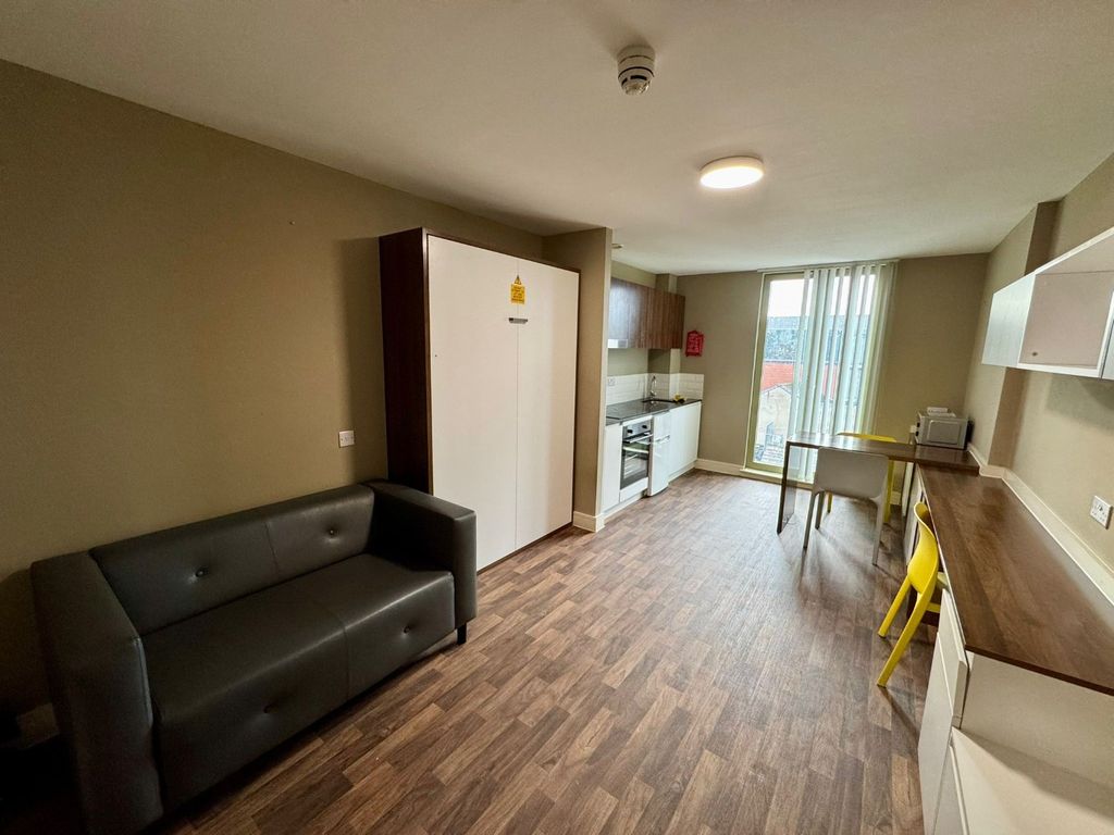 Property photo 2 of 7