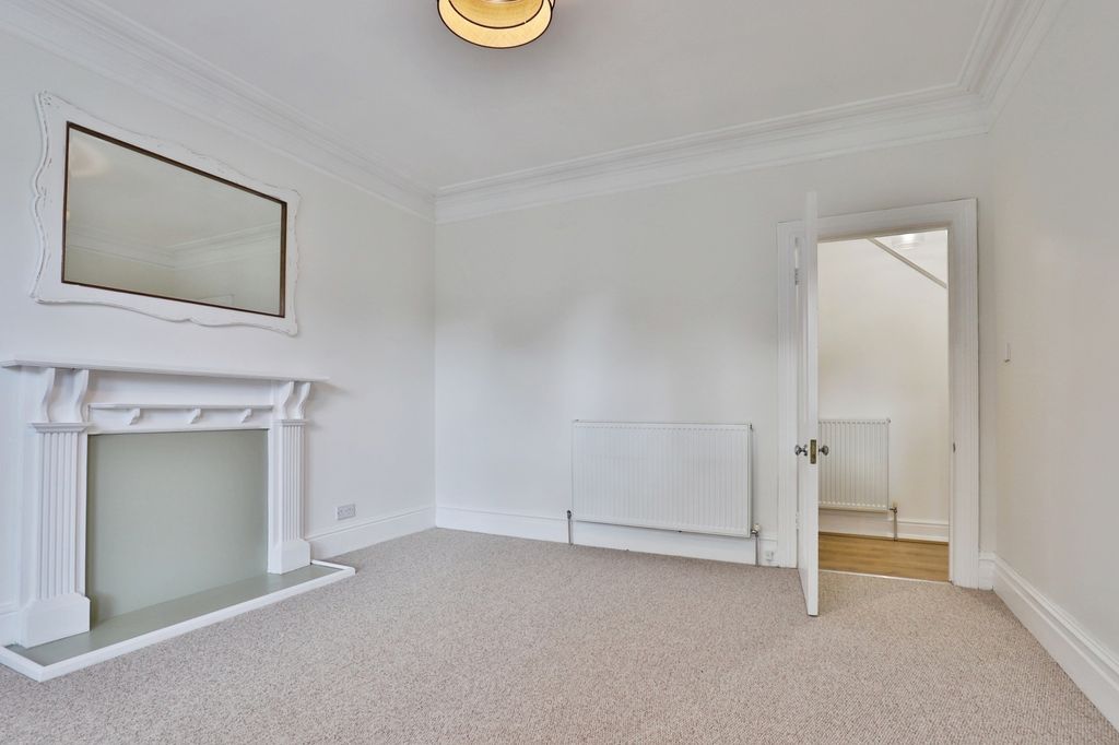 Property photo 3 of 18 Photo