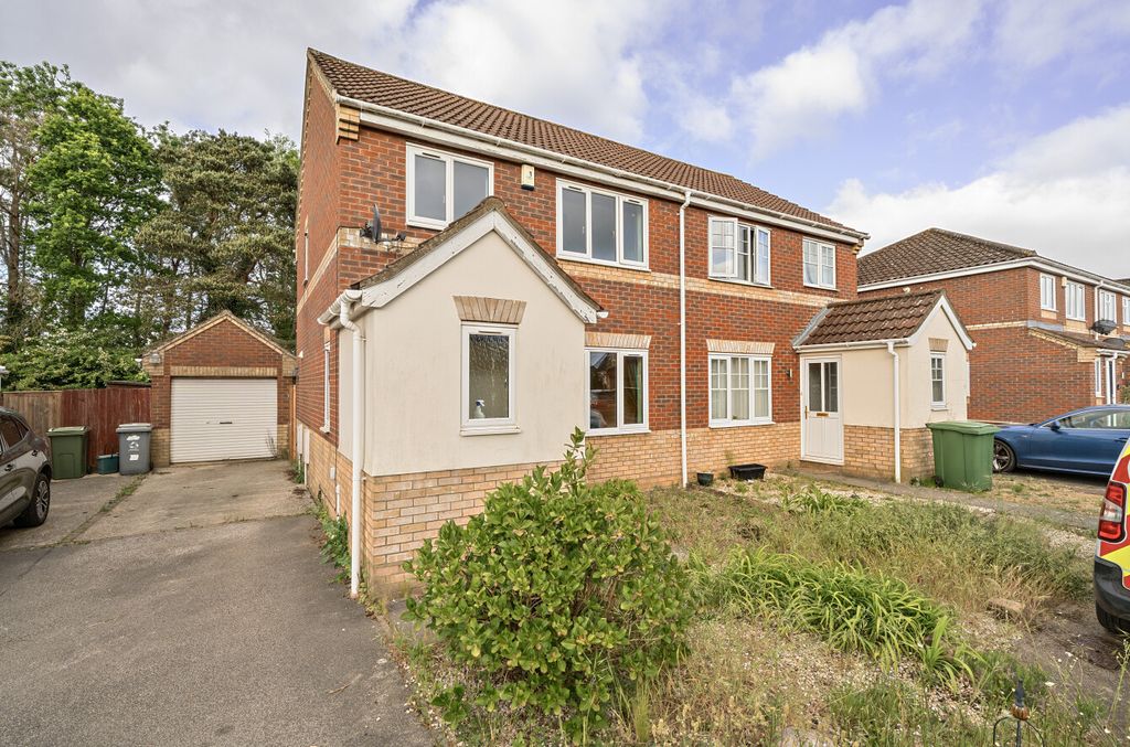 Property photo 1 of 8
