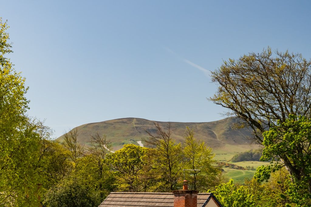 Additional image 6 of 2 bed flat for sale19/4 Margaret Rose Drive, Edinburgh EH10