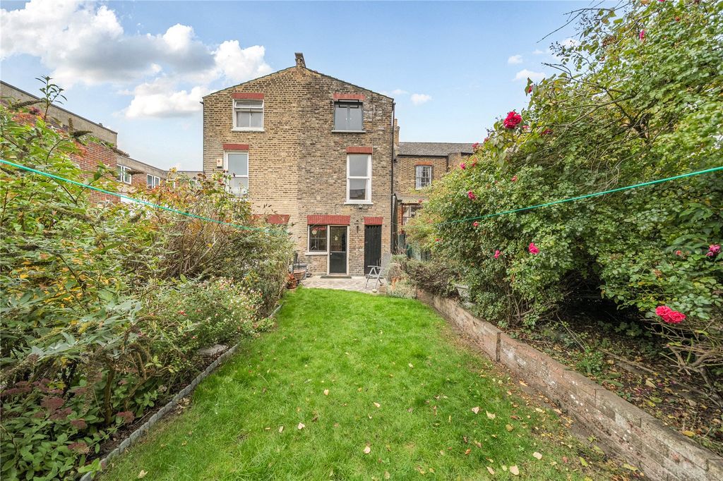 Property photo 3 of 18 Picture No. 10