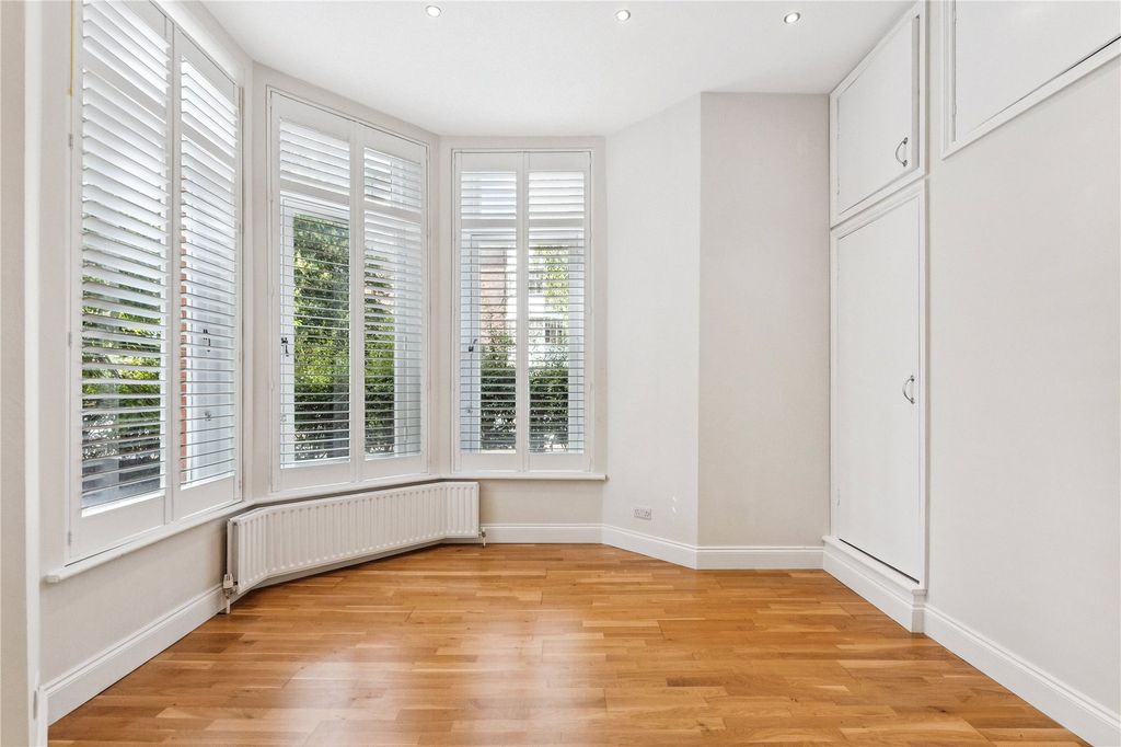 Property photo 1 of 8 Picture No. 28