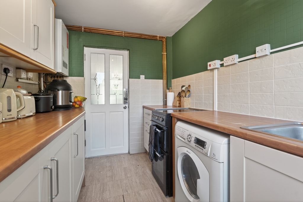 Additional image 10 of 2 bed flat for saleOxgangs Street, Edinburgh EH13