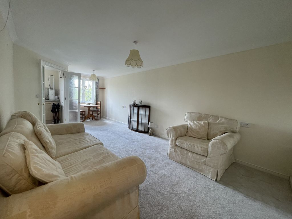 Property photo 2 of 13