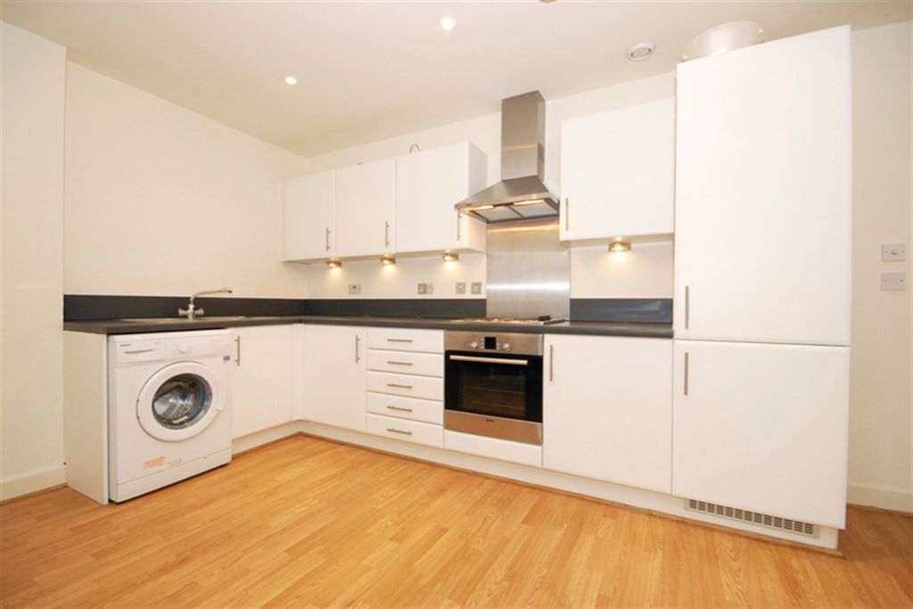 Property photo 3 of 5 Kitchen