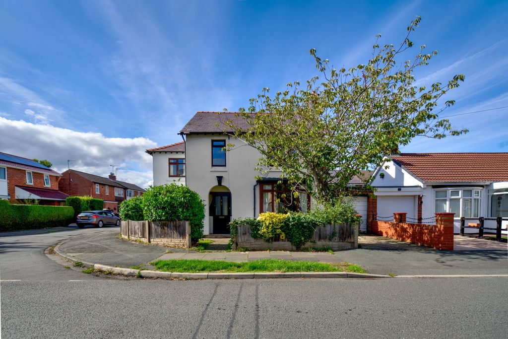 Property photo 1 of 39