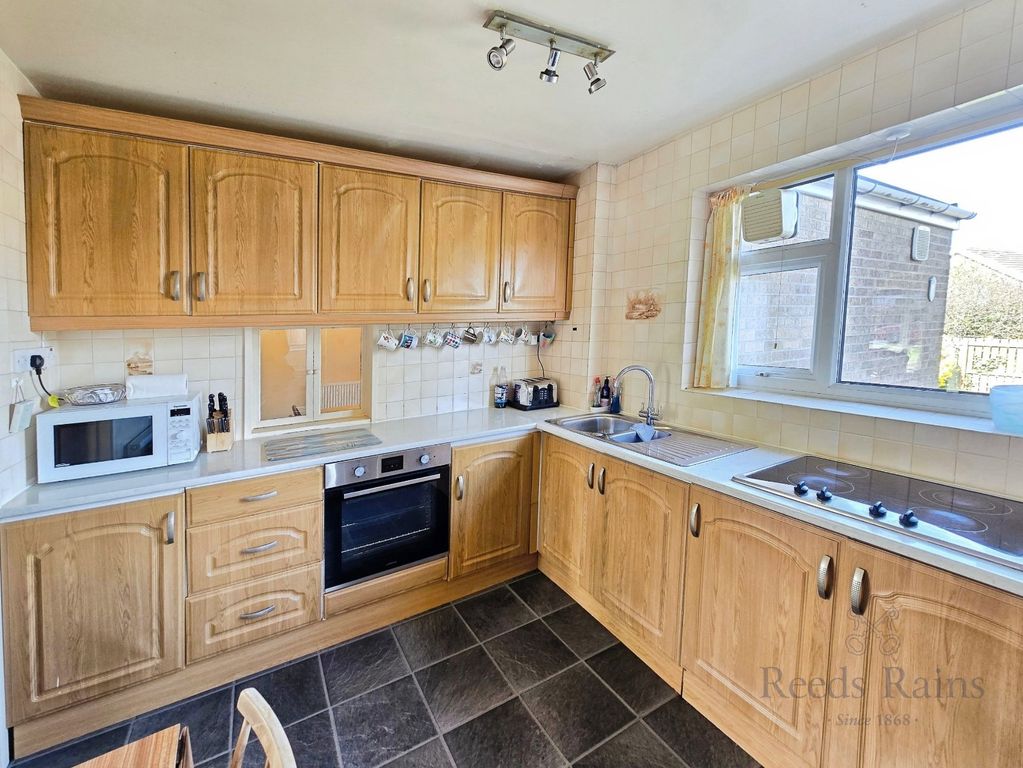 Property photo 2 of 23 Picture No. 28