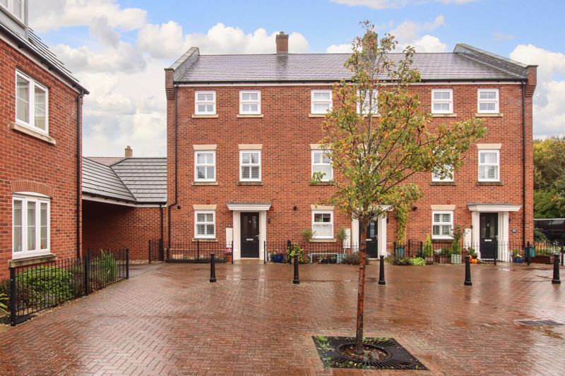 Property photo 1 of 22 Photo 24