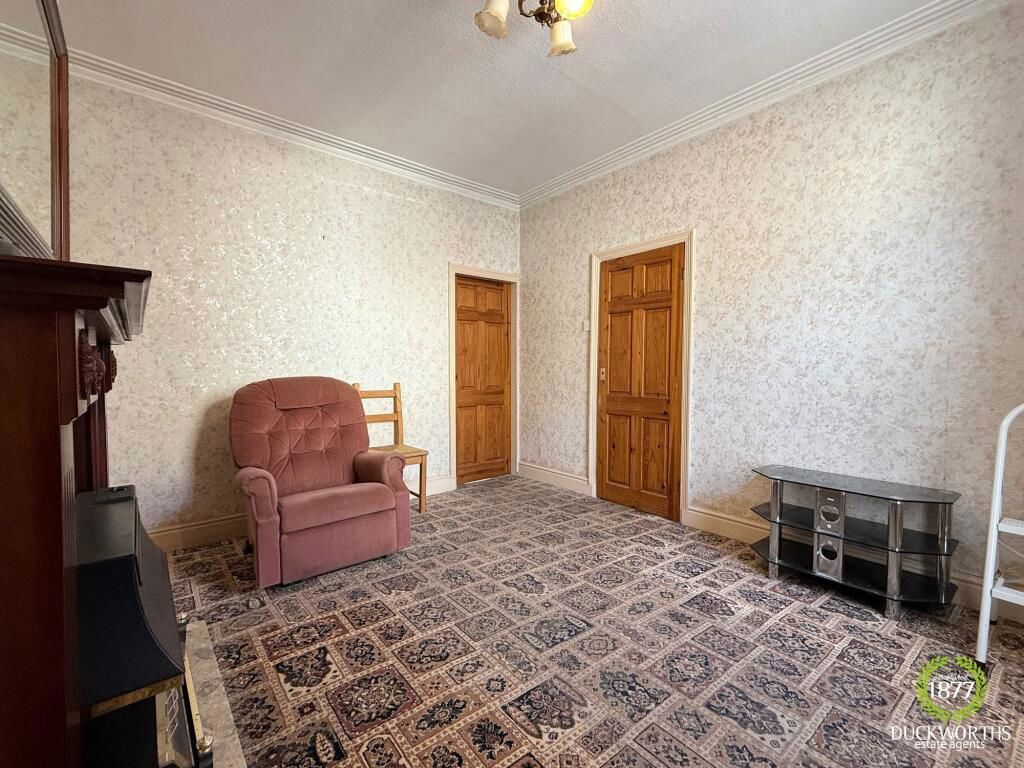 Property photo 2 of 12