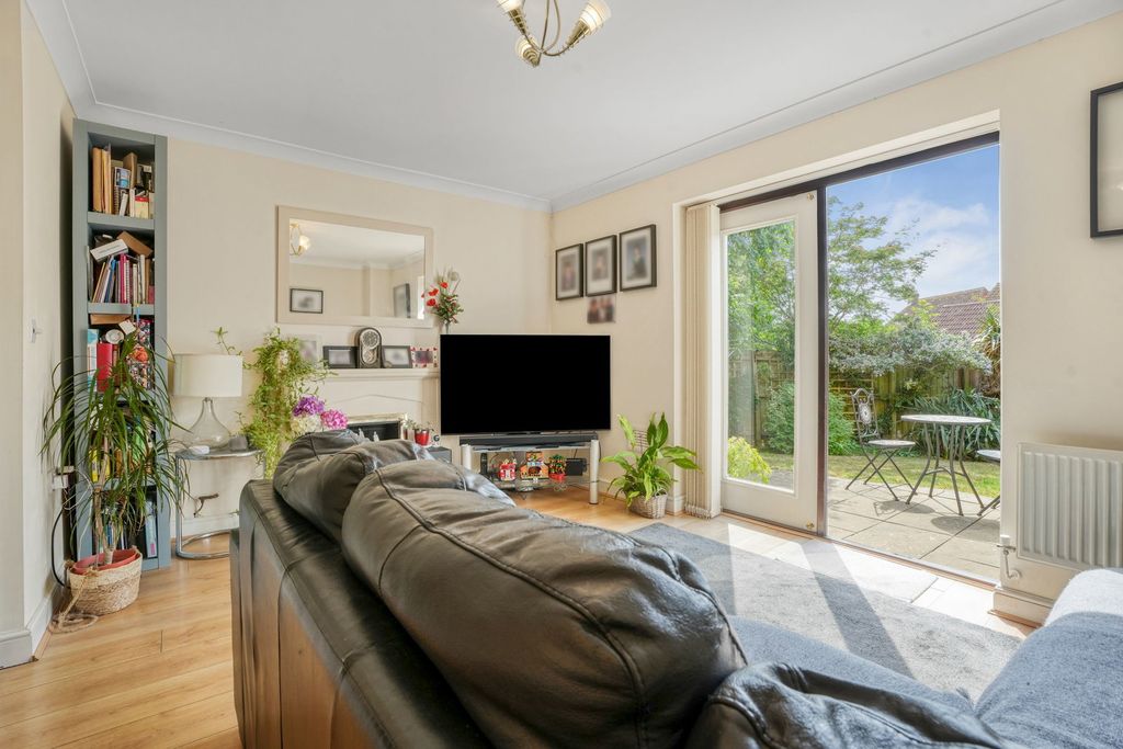 Property photo 3 of 24