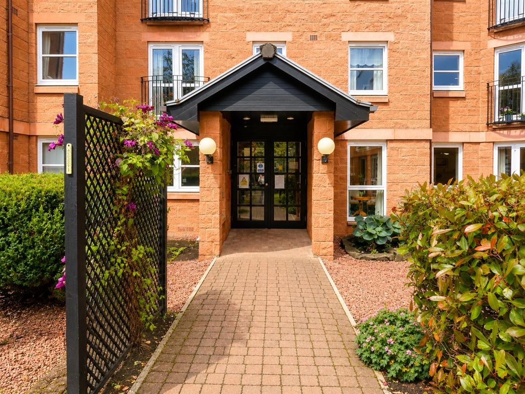 Property photo 2 of 16 Main Entrance