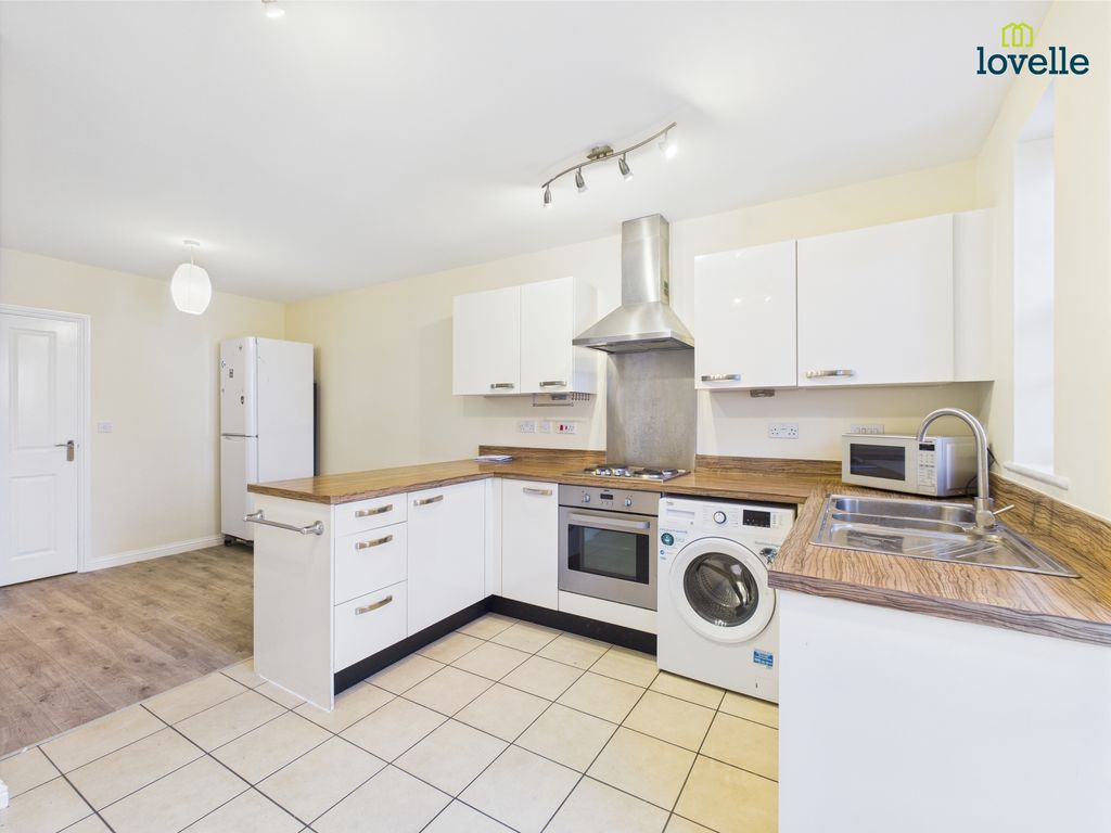 Property photo 3 of 15