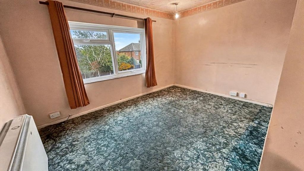 Property photo 3 of 6