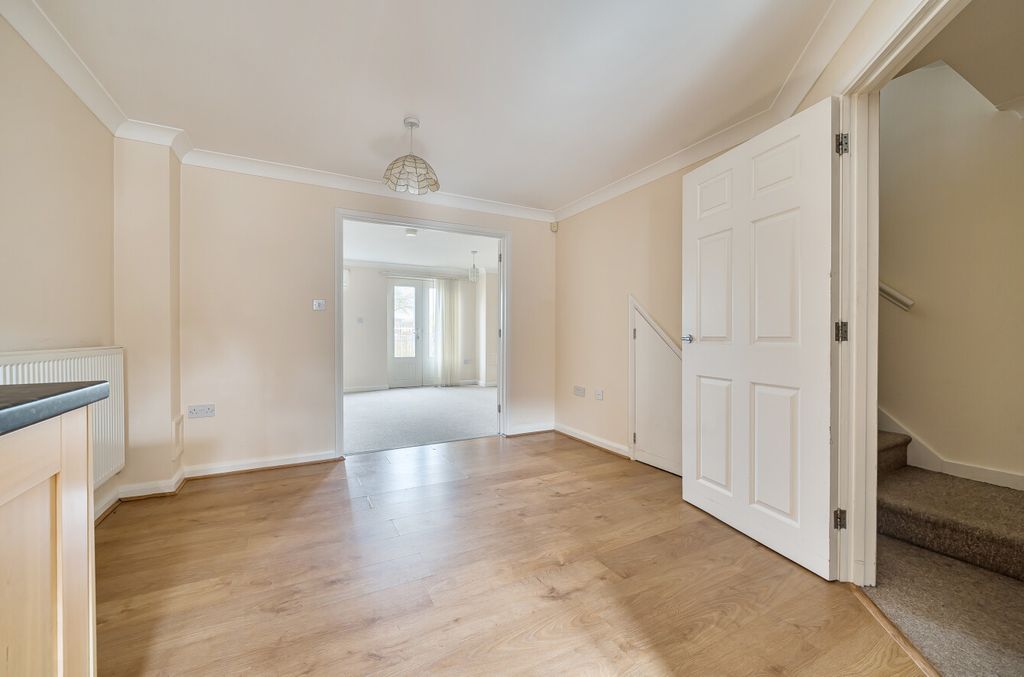 Property photo 3 of 14 1435784 (5)