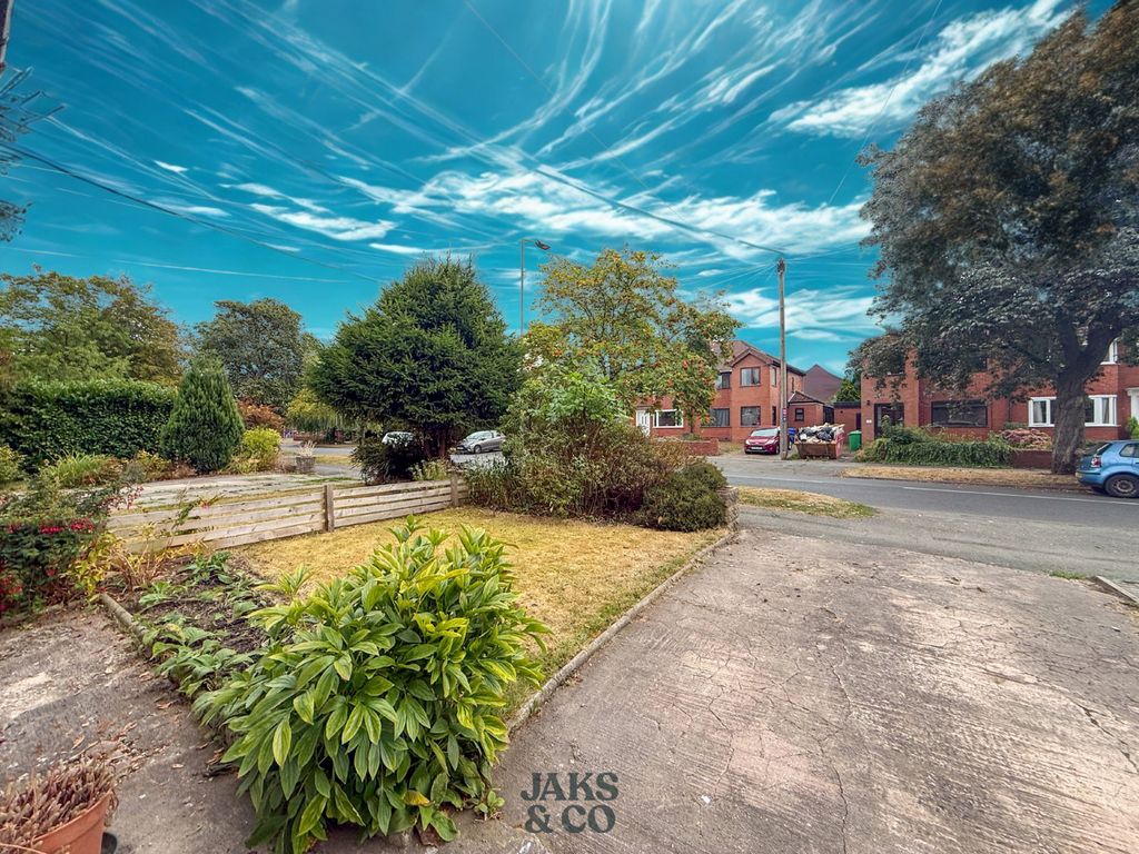Property photo 2 of 30