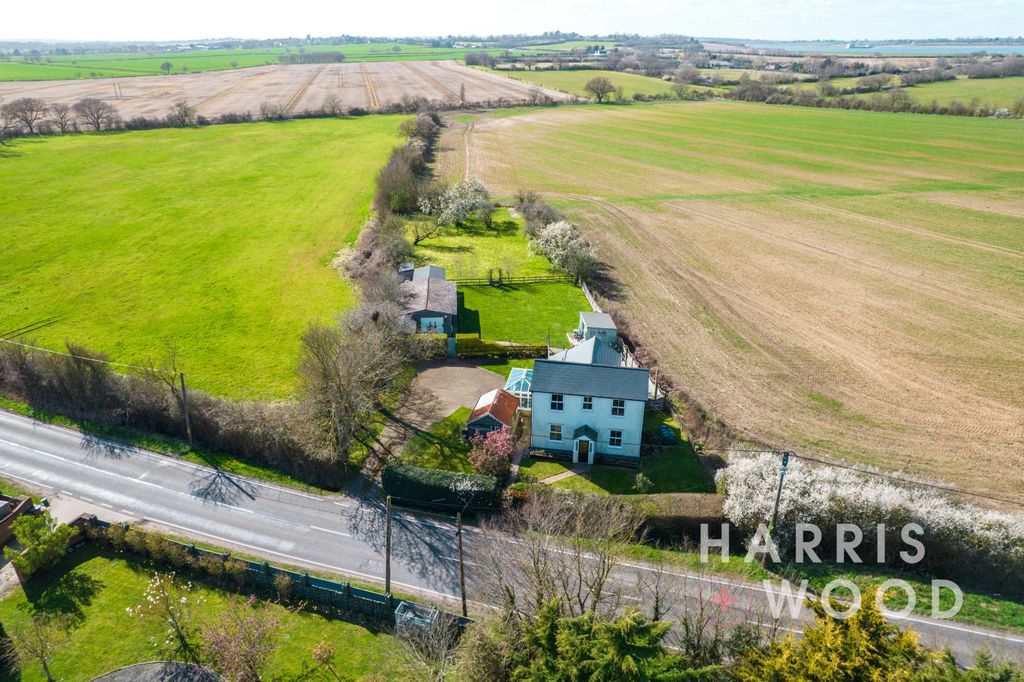 Property photo 1 of 44 4023300
