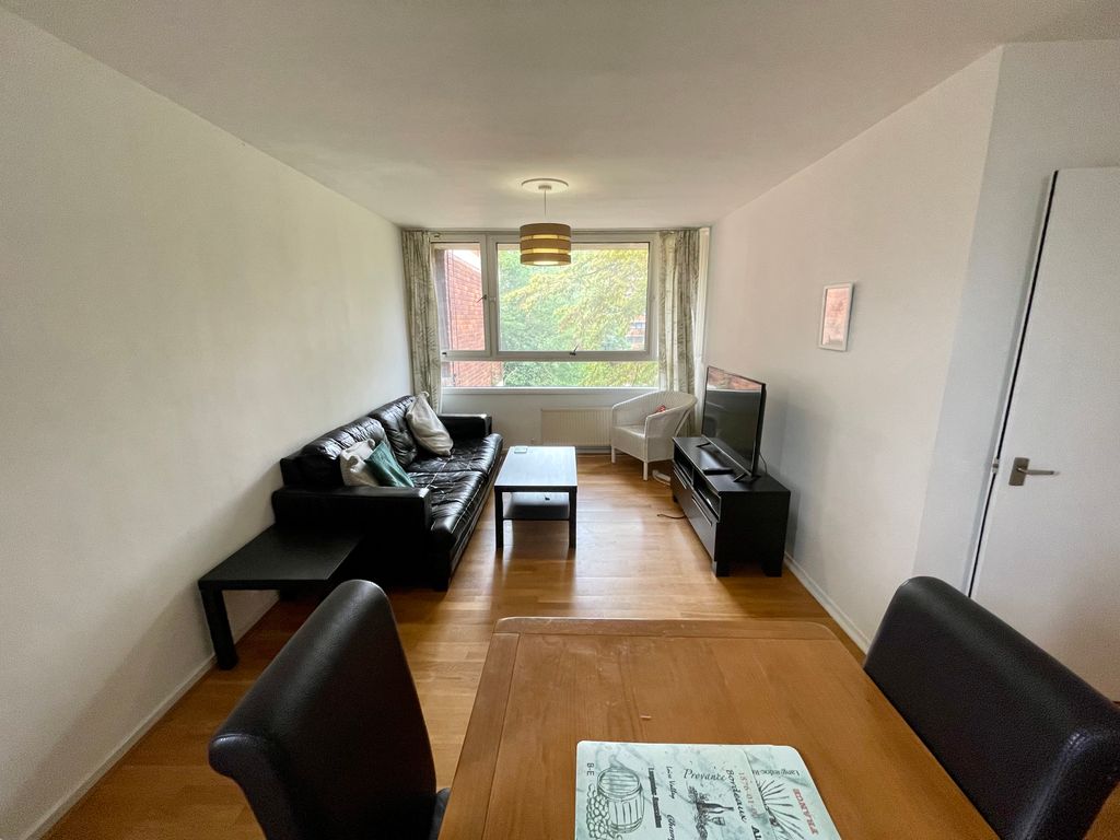 Property photo 3 of 28