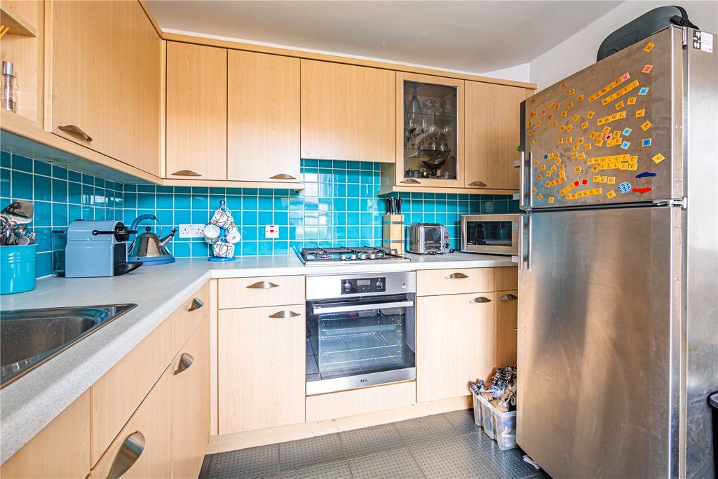 Property photo 3 of 18 Picture No. 34