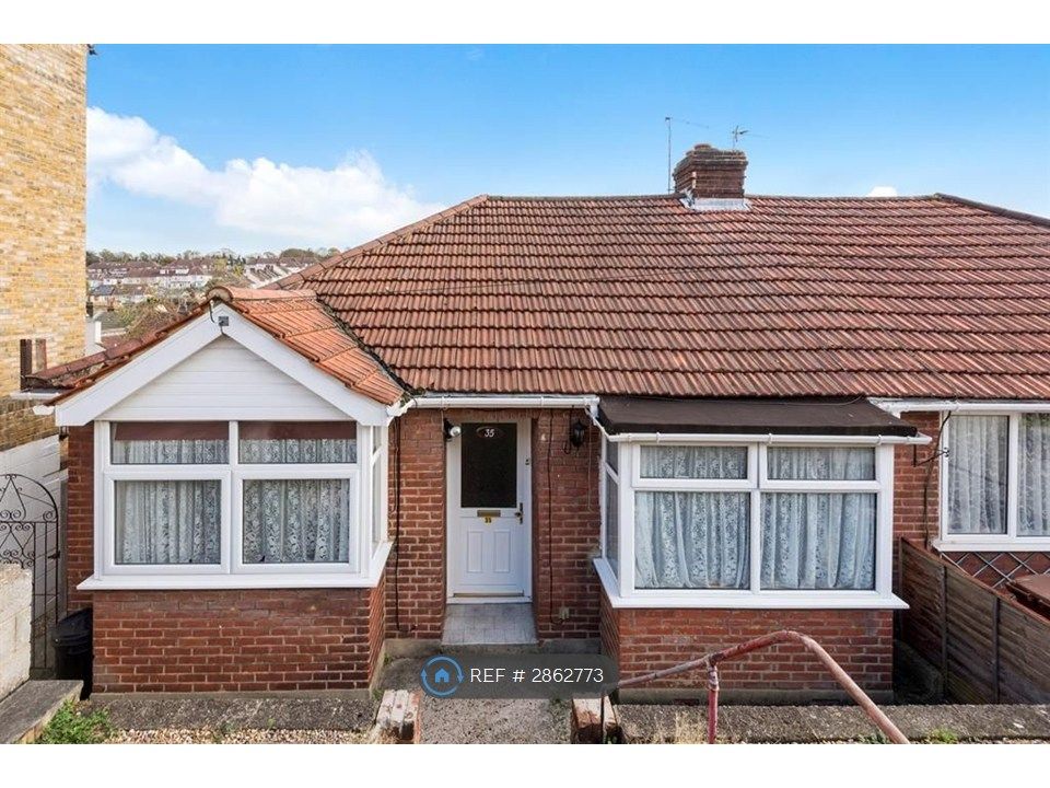 Property photo 1 of 10 Front