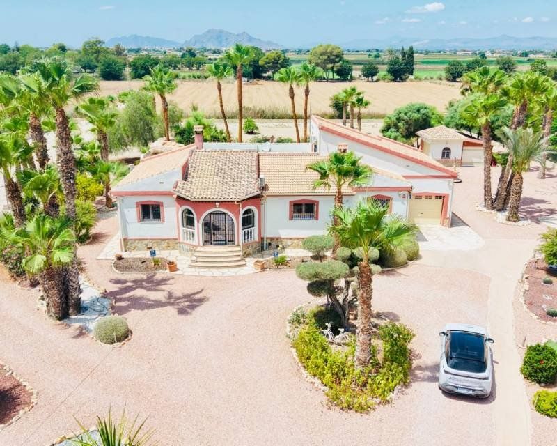 Property photo 1 of 50