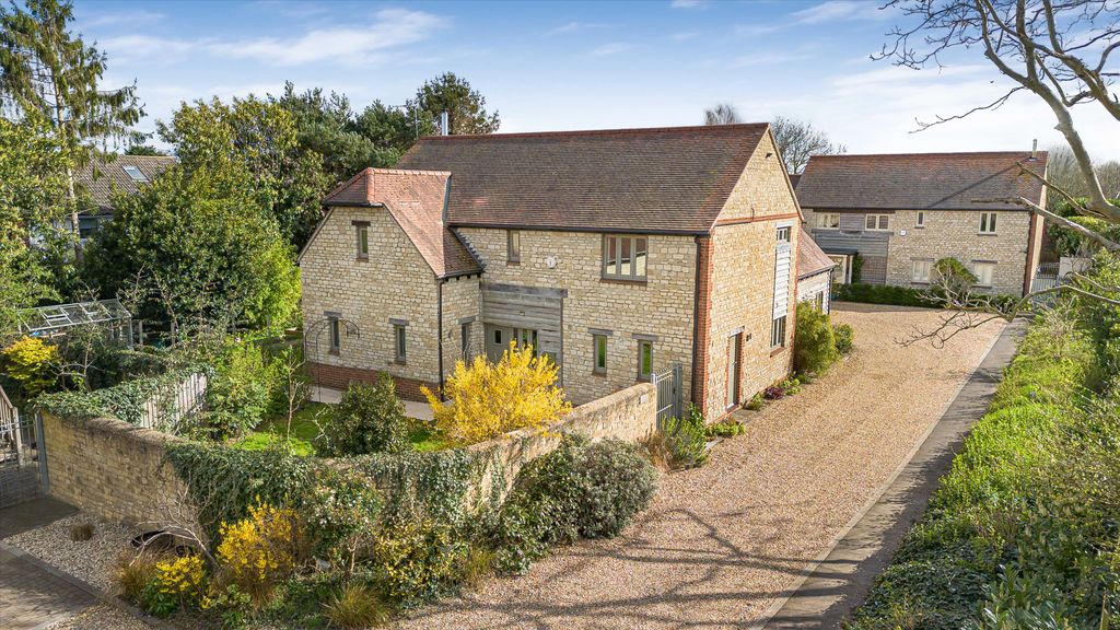 Property photo 2 of 20 Image