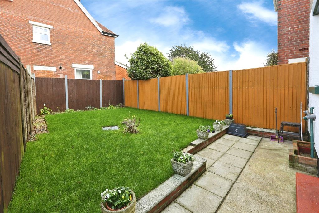 Property photo 2 of 13 Picture No. 19