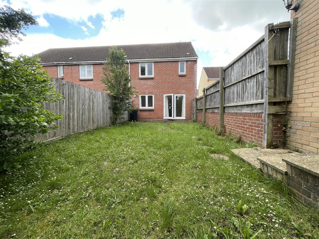 Property photo 3 of 8